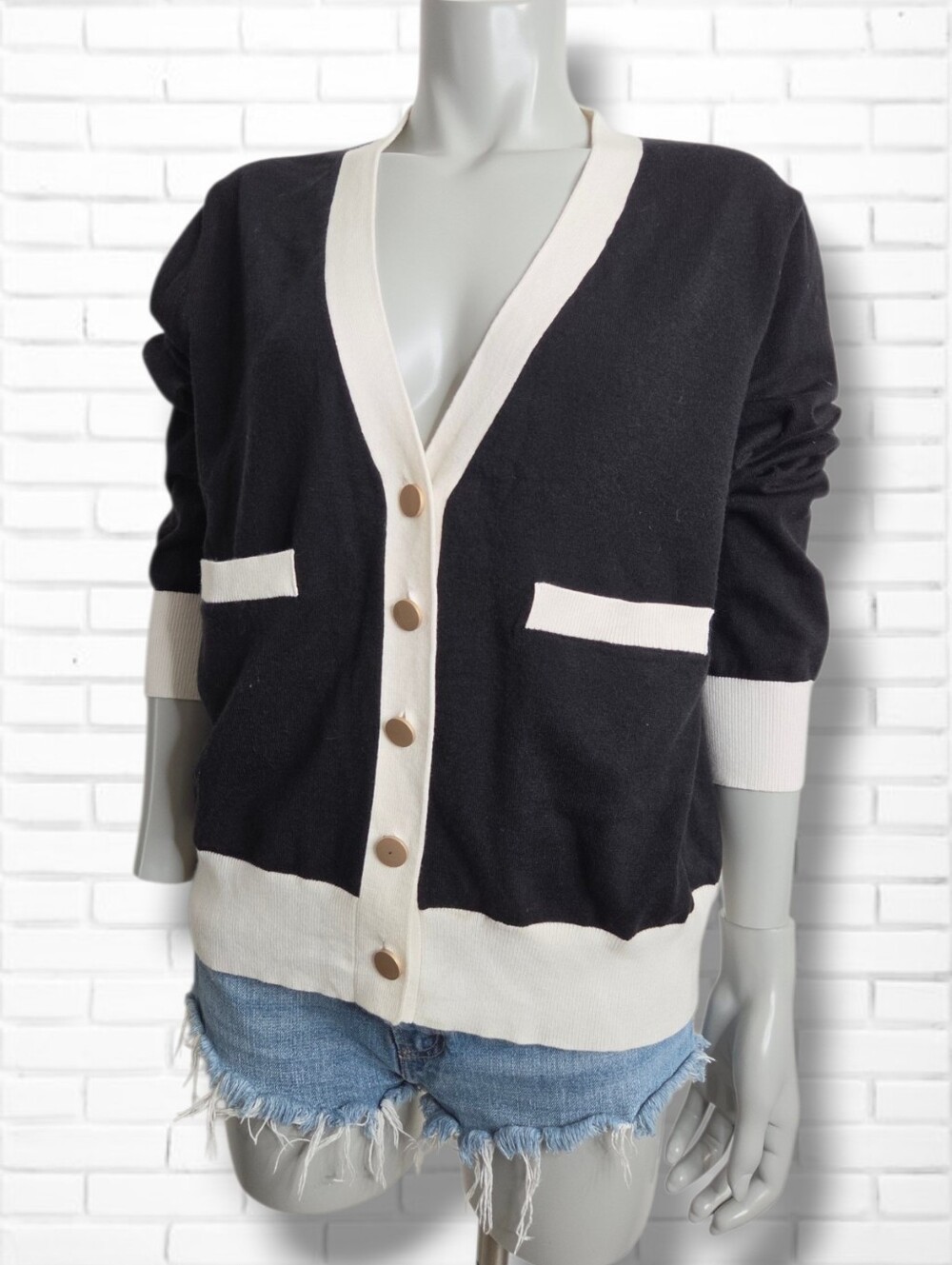 NEW! Bailey Size XL Black, White Contrast V Neck Cardigan Sweater